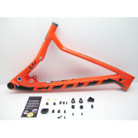 FRONT TRIANGLE SPARK RC 900 TEAM